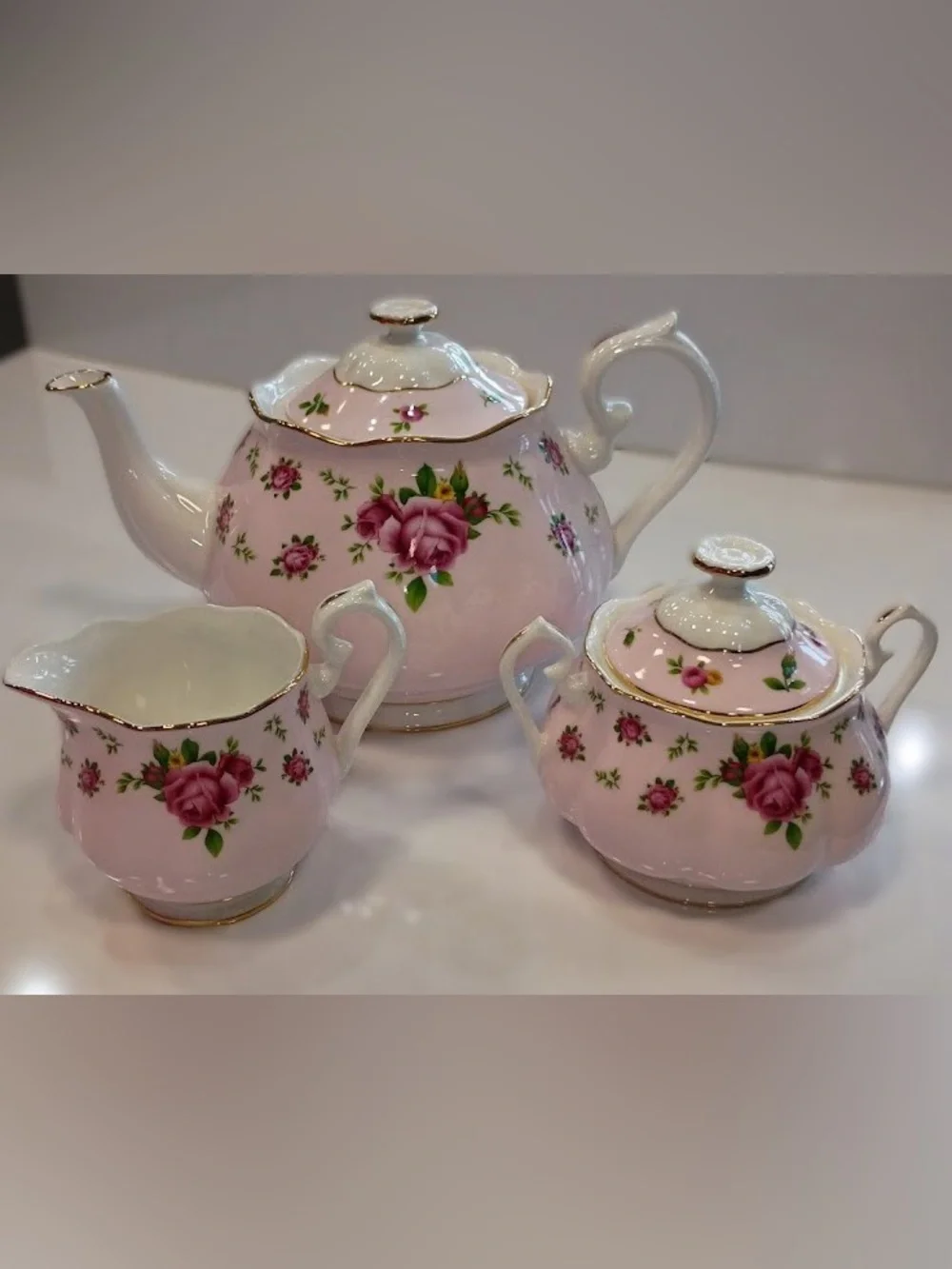 Royal Albert New Country Roses Pink 3-Piece Set, Bone China, NEW